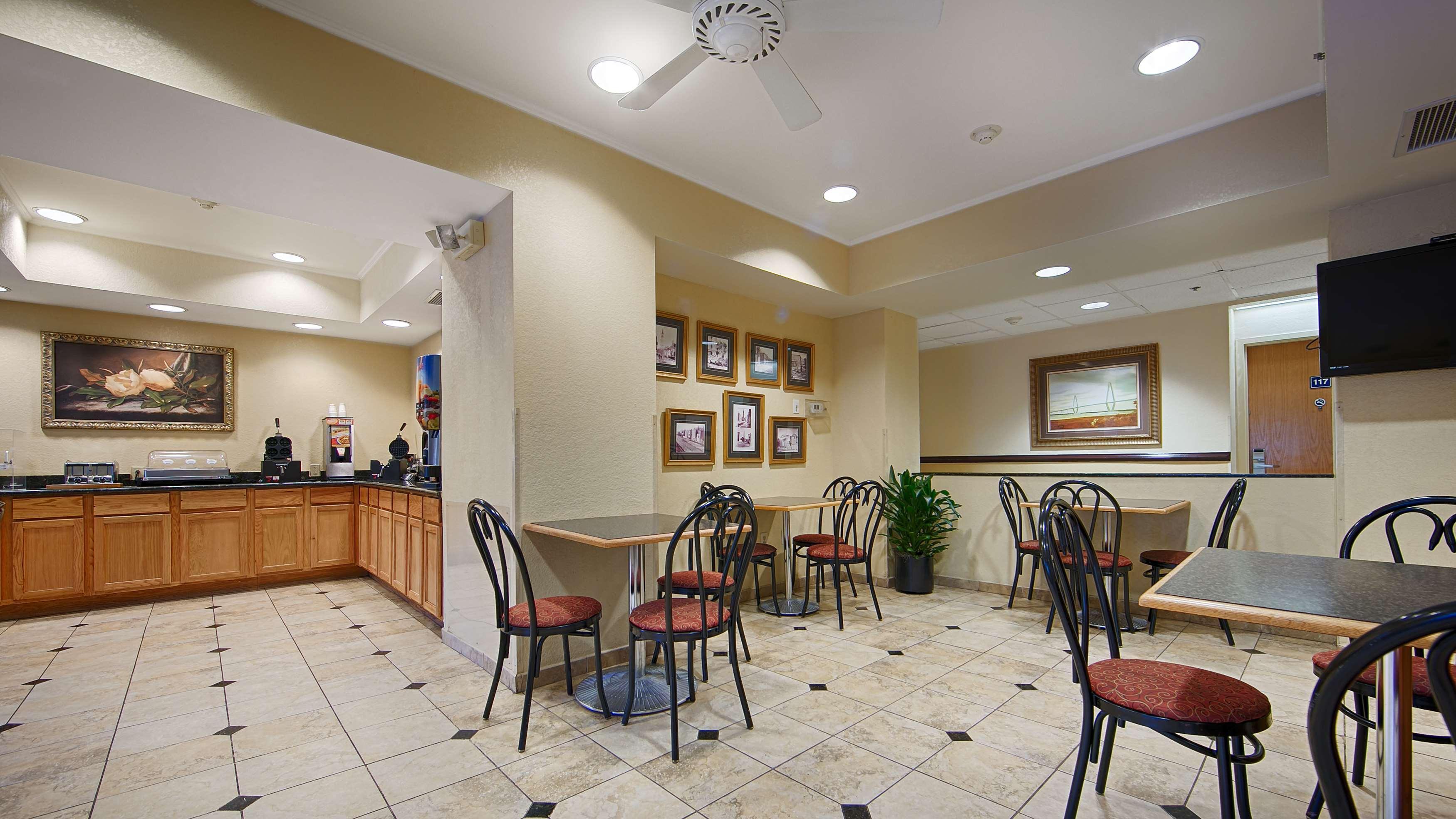 Best Western Patriots Point Mount Pleasant Extérieur photo