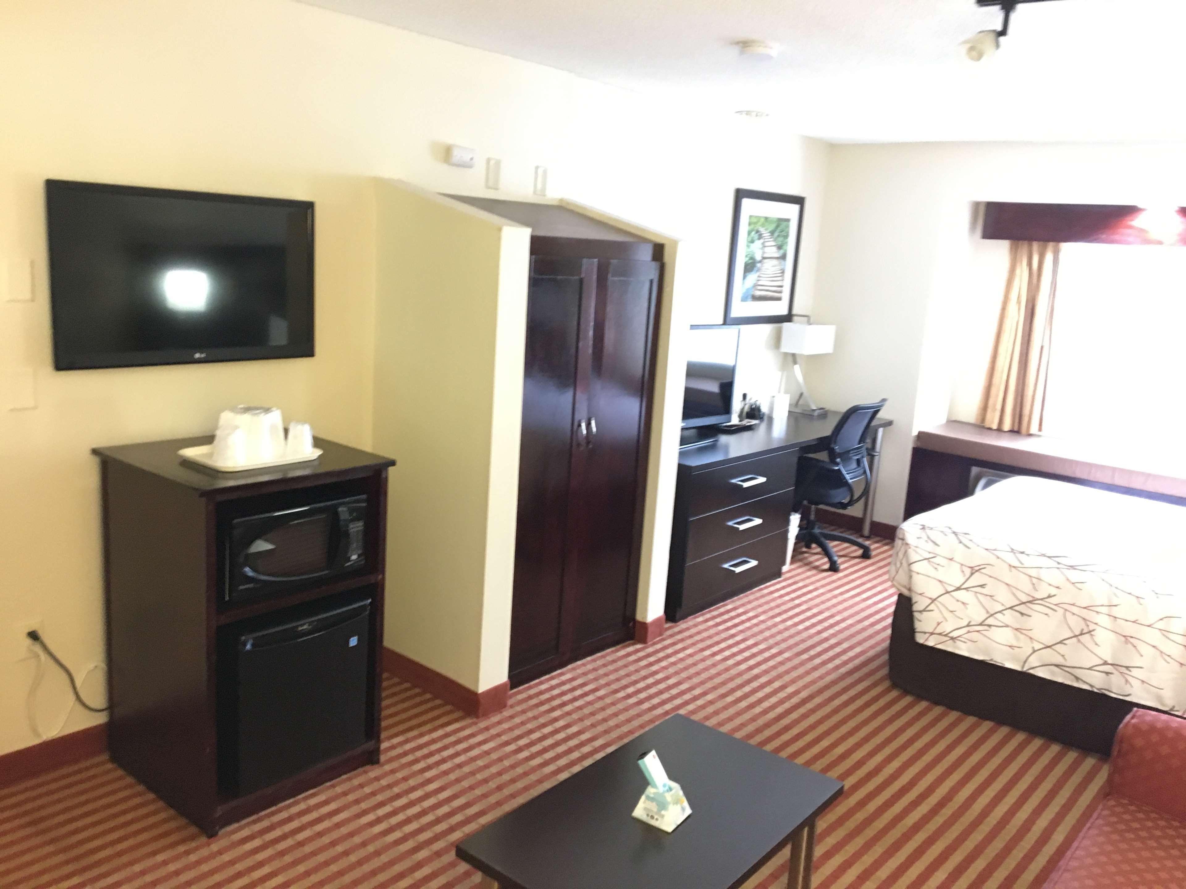 Best Western Patriots Point Mount Pleasant Extérieur photo
